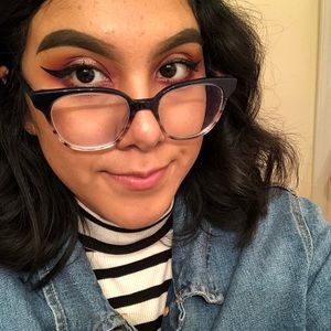 Meet your Posher, Edith